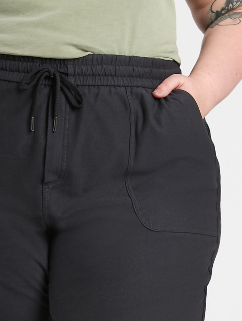 Athleta Black Elastic Waist Stretchy Farallon Bermuda