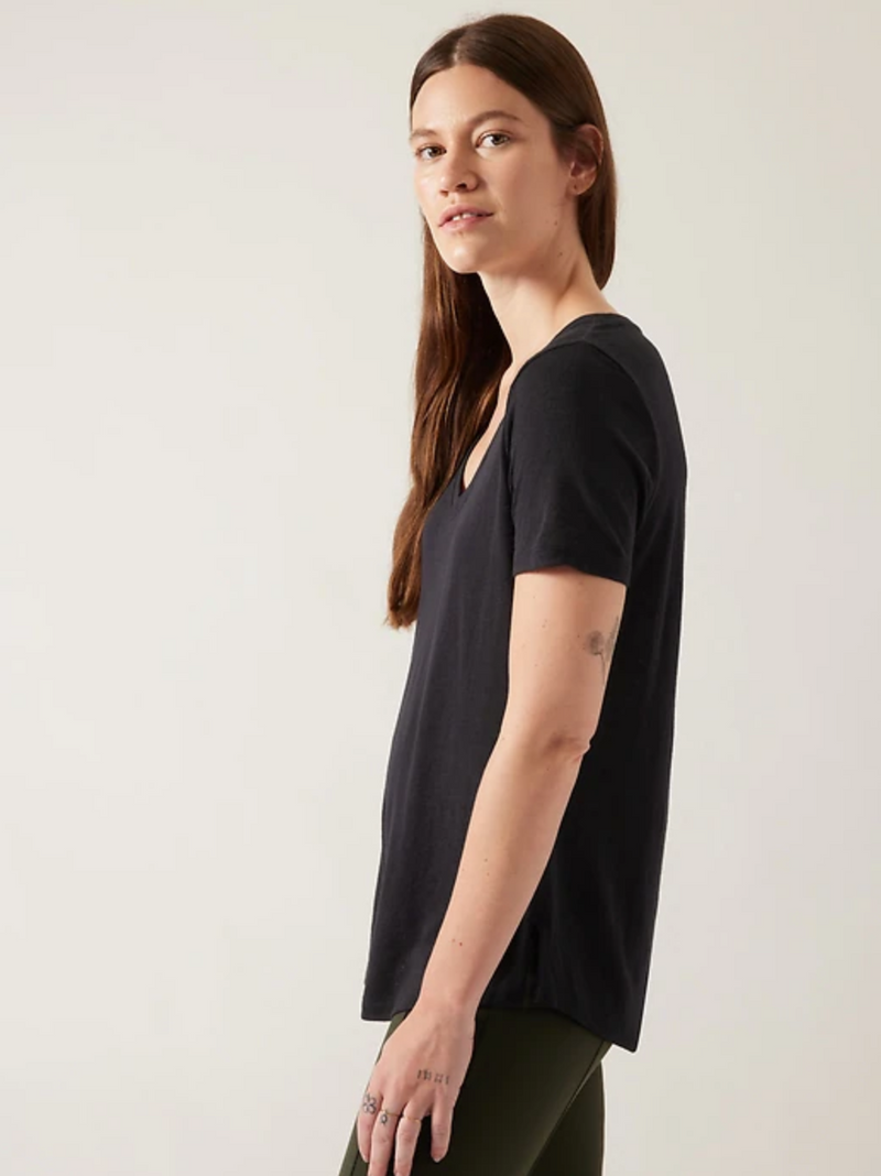 Athleta Black Scoop V-Neck Short Sleeve Breezy Tee Top
