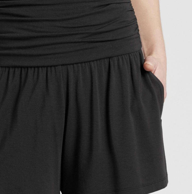 Athleta Black Elastic Waist Stretchy Flow With It Short With Pockets