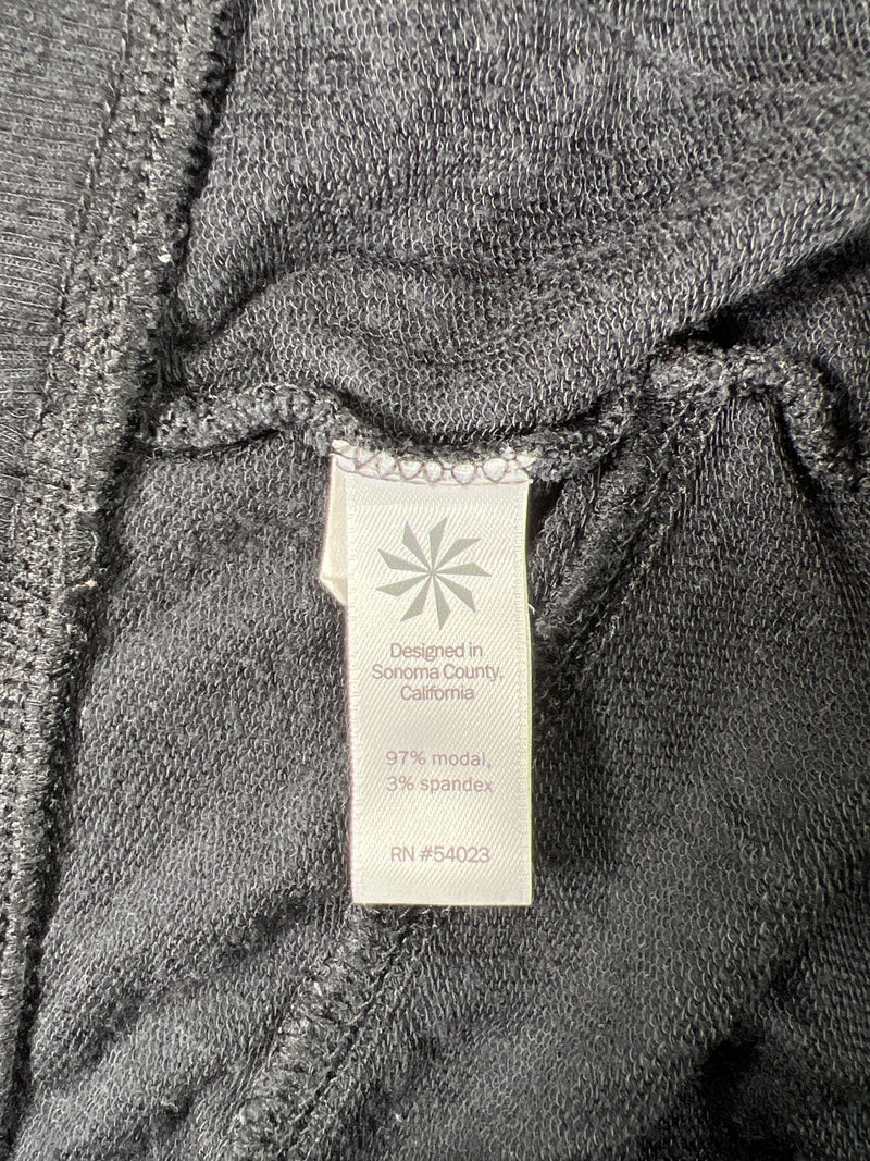 Athleta Women’s Black Pull On Restore Shortie Shorts - M