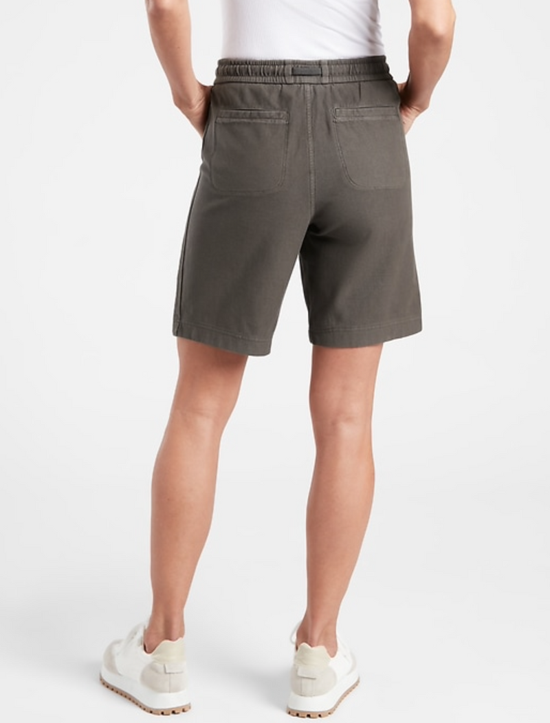Athleta Cypress Green Elastic Waist Stretchy Farallon Bermuda